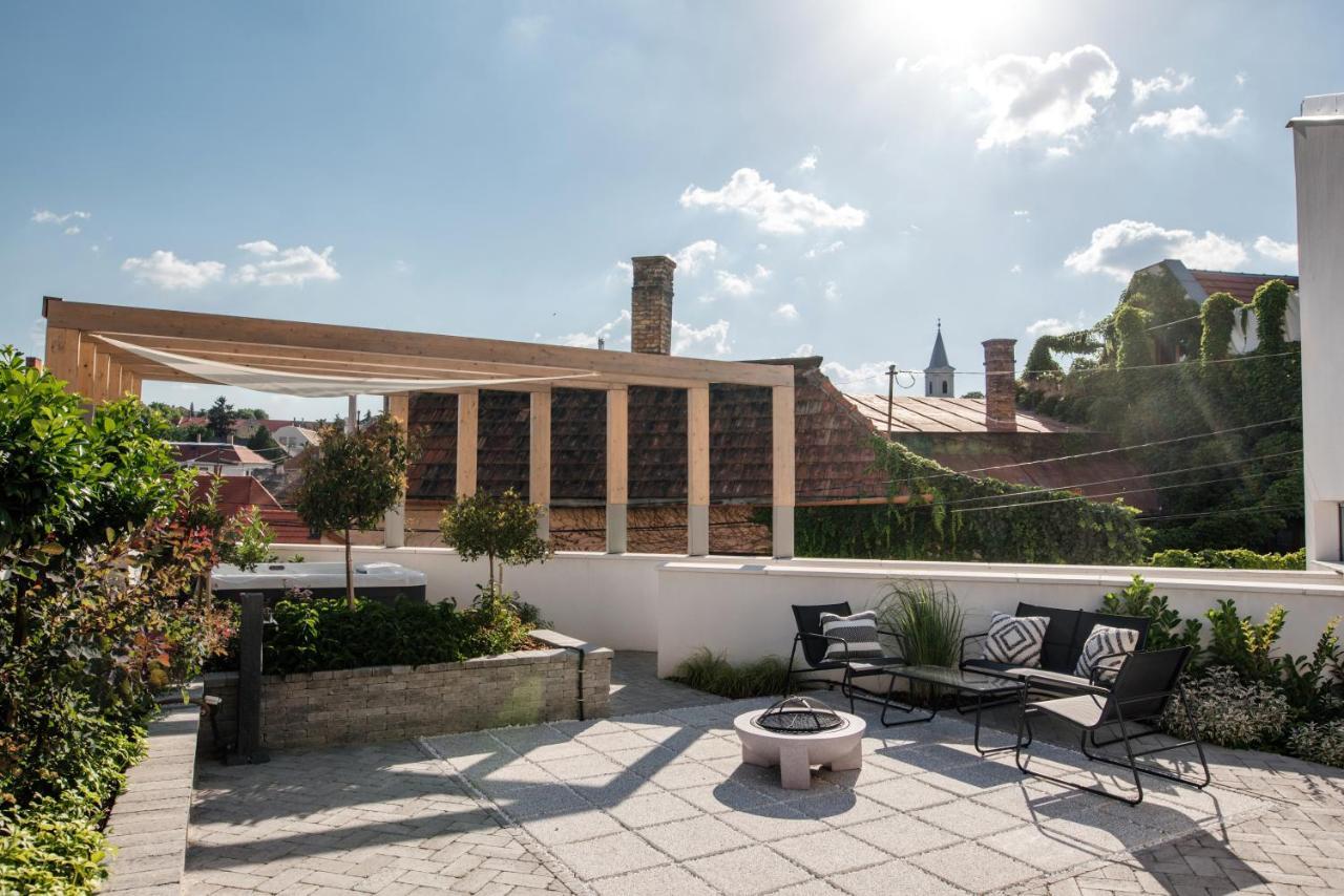 Loftlakasom**** Aparthotel เวสเปรม ภายนอก รูปภาพ