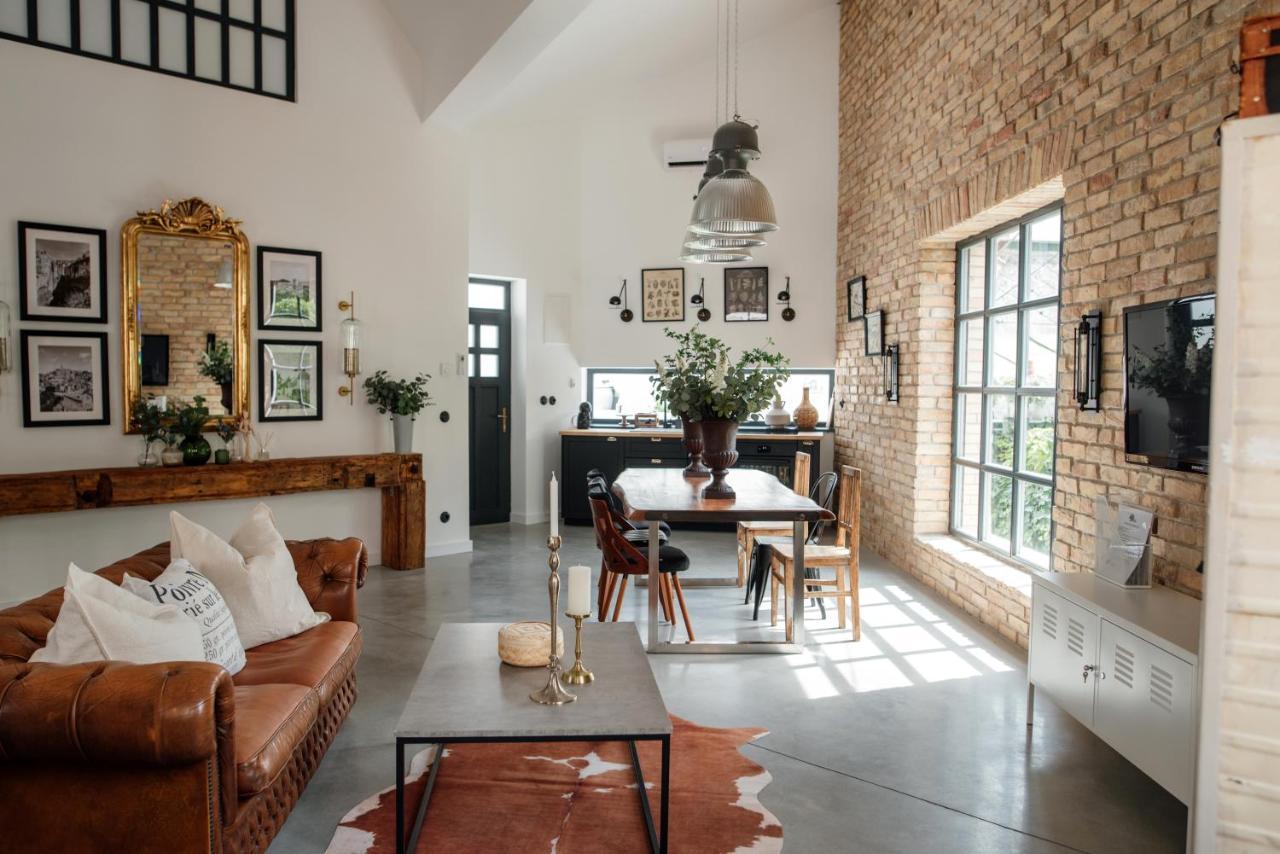 Loftlakasom**** Aparthotel เวสเปรม ภายนอก รูปภาพ