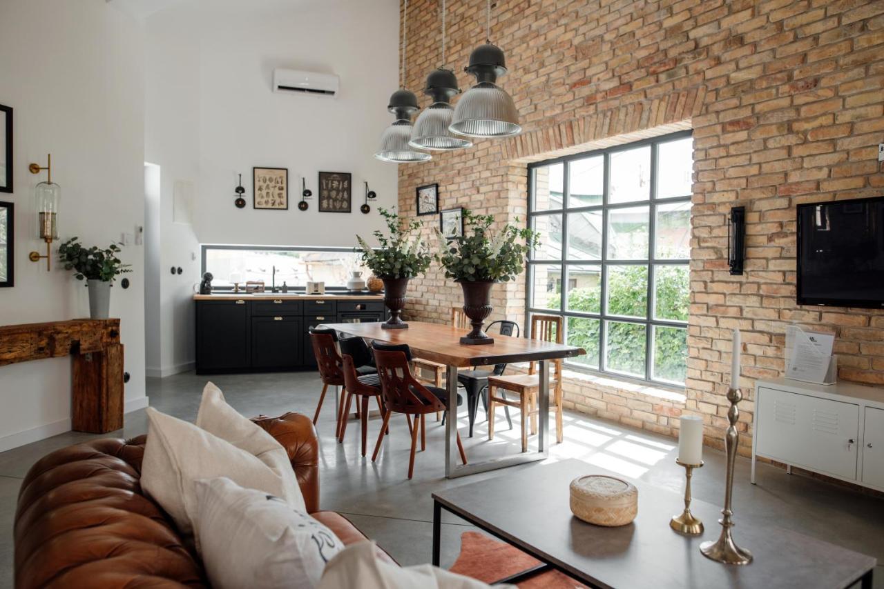 Loftlakasom**** Aparthotel เวสเปรม ภายนอก รูปภาพ